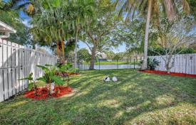 Haus in der Stadt – Davie, Broward, Florida,  Vereinigte Staaten. $585 000