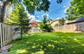 10-zimmer haus in der stadt in Scarborough, Kanada. C$2 652 000