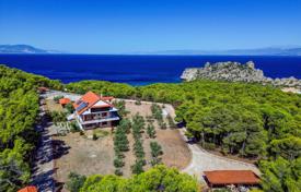 Villa – Loutraki, Administration of the Peloponnese, Western Greece and the Ionian Islands, Griechenland. 580 000 €