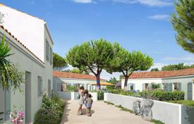 Haus in der Stadt – Charente-Maritime, Neu-Aquitanien, Frankreich. From 199 000 €