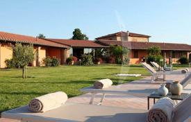 12-zimmer villa 800 m² in Scarlino, Italien. 1 300 000 €