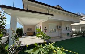 4-zimmer villa 150 m² in Kemer, Türkei. 23 322 000 TRY