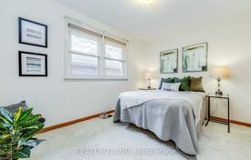 10-zimmer haus in der stadt in Scarborough, Kanada. C$1 363 000