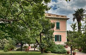Villa – Albisola Superiore, Ligurien, Italien. Price on request
