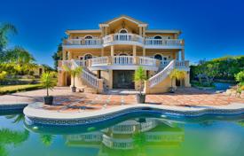Villa – Marbella, Andalusien, Spanien. 2 900 000 €