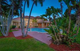 Villa – Miami, Florida, Vereinigte Staaten. 1 802 000 €