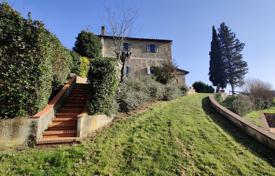 Villa – San Gimignano, Siena, Toskana,  Italien. 690 000 €