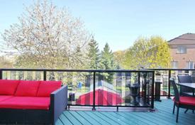 6-zimmer stadthaus in Etobicoke, Kanada. C$1 322 000