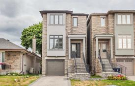 4-zimmer haus in der stadt in East York, Kanada. C$1 742 000