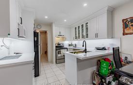 11-zimmer haus in der stadt in Scarborough, Kanada. C$1 885 000
