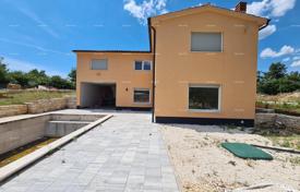 3-zimmer haus in der stadt 191 m² in Svetvinčenat, Kroatien. 690 000 €
