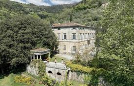 Villa 1994 m² in Lucca, Italien. 2 700 000 €