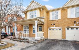 5-zimmer stadthaus in Scarborough, Kanada. C$1 331 000