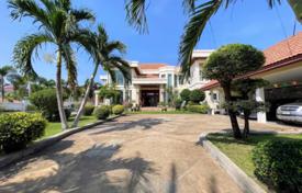 4-zimmer haus in der stadt 1617 m² in Chonburi, Thailand. $831 000