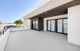 2-zimmer wohnung 70 m² in San Miguel de Salinas, Spanien. 244 000 €