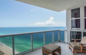 Wohnung – Collins Avenue, Miami, Florida,  Vereinigte Staaten. 1 585 000 €