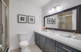 12-zimmer haus in der stadt in Scarborough, Kanada. C$2 354 000