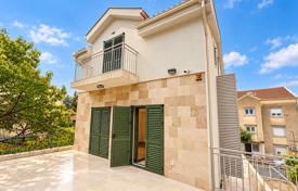 4-zimmer einfamilienhaus 203 m² in Budva city, Montenegro. 890 000 €