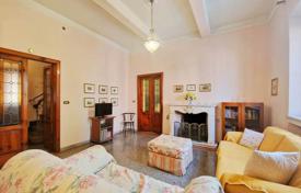 4-zimmer villa 490 m² in Capannori, Italien. 599 000 €