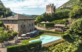 10-zimmer villa 380 m² in Trento, Italien. Price on request