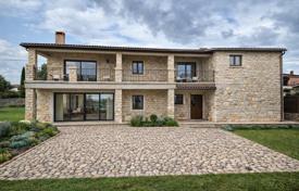 7-zimmer haus in der stadt 190 m² in Marcana, Kroatien. 290 000 €