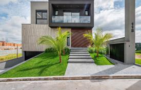 4-zimmer appartements in neubauwohnung 486 m² in Cotia, Brasilien. $895 000