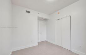 2-zimmer appartements in eigentumswohnungen 101 m² in Miami, Vereinigte Staaten. $640 000