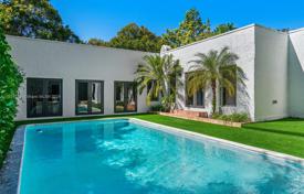 3-zimmer haus in der stadt 277 m² in Miami, Vereinigte Staaten. $1 875 000