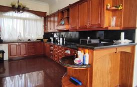 6-zimmer einfamilienhaus 400 m² in Mouttagiaka, Zypern. 9 000 000 €