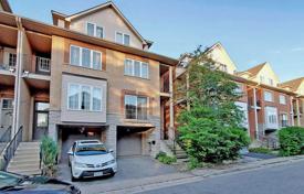 3-zimmer stadthaus in Scarborough, Kanada. C$976 000