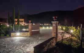12-zimmer villa in Lucca, Italien. 1 600 000 €