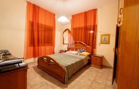 4-zimmer einfamilienhaus 275 m² in Episkopi, Zypern. 580 000 €