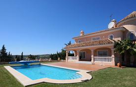 Villa – Estepona, Andalusien, Spanien. 3 700 €  pro Woche