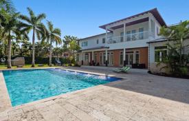 10-zimmer villa 982 m² in Miami, Vereinigte Staaten. $3 699 000