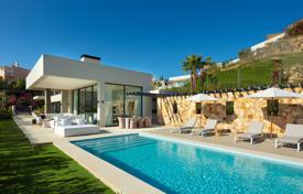 Villa – Marbella, Andalusien, Spanien. 13 000 €  pro Woche