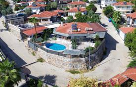 8-zimmer stadthaus 400 m² in Oba, Türkei. 27 764 000 TRY