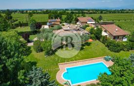 11-zimmer villa in Sirmione, Italien. 1 180 000 €