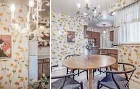 11-zimmer haus in der stadt in North York, Kanada. C$1 933 000