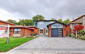Haus in der Stadt – Scarborough, Toronto, Ontario,  Kanada. C$1 144 000
