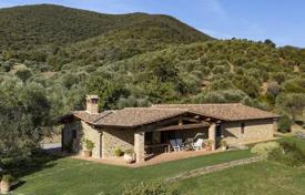Villa – Castiglione della Pescaia, Toskana, Italien. 1 400 000 €