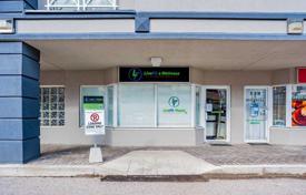 8-zimmer wohnung in Scarborough, Kanada. C$689 000