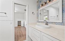 5-zimmer haus in der stadt 436 m² in Miami, Vereinigte Staaten. $1 700 000