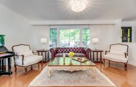 10-zimmer haus in der stadt in Etobicoke, Kanada. C$1 481 000