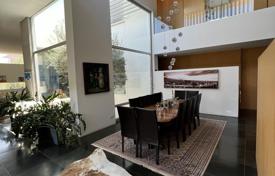 5-zimmer einfamilienhaus 600 m² in Mesa Geitonia, Zypern. 4 300 000 €
