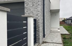 5-zimmer haus in der stadt 170 m² in Debrecen, Ungarn. 427 000 €