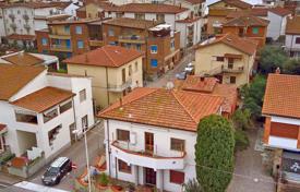 4-zimmer wohnung 200 m² in Castiglione della Pescaia, Italien. 895 000 €