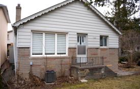 9-zimmer haus in der stadt in North York, Kanada. C$2 299 000