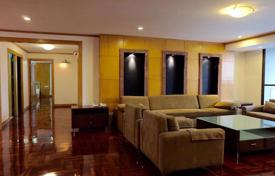 3-zimmer appartements in eigentumswohnungen in Khlong Toei, Thailand. $3 060  pro Woche