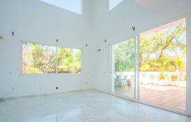 4-zimmer villa 300 m² in Marbella, Spanien. 850 000 €