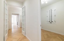 Wohnung 140 m² in L'Eixample, Spanien. 350 000 €